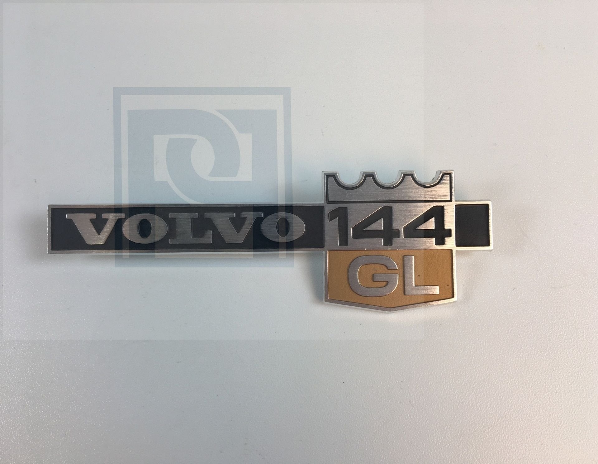 Volvo Embleem "144GL" voorscherm  140 Volvo onderdeelnr 6872, Enlèvement ou Envoi, Neuf, Volvo