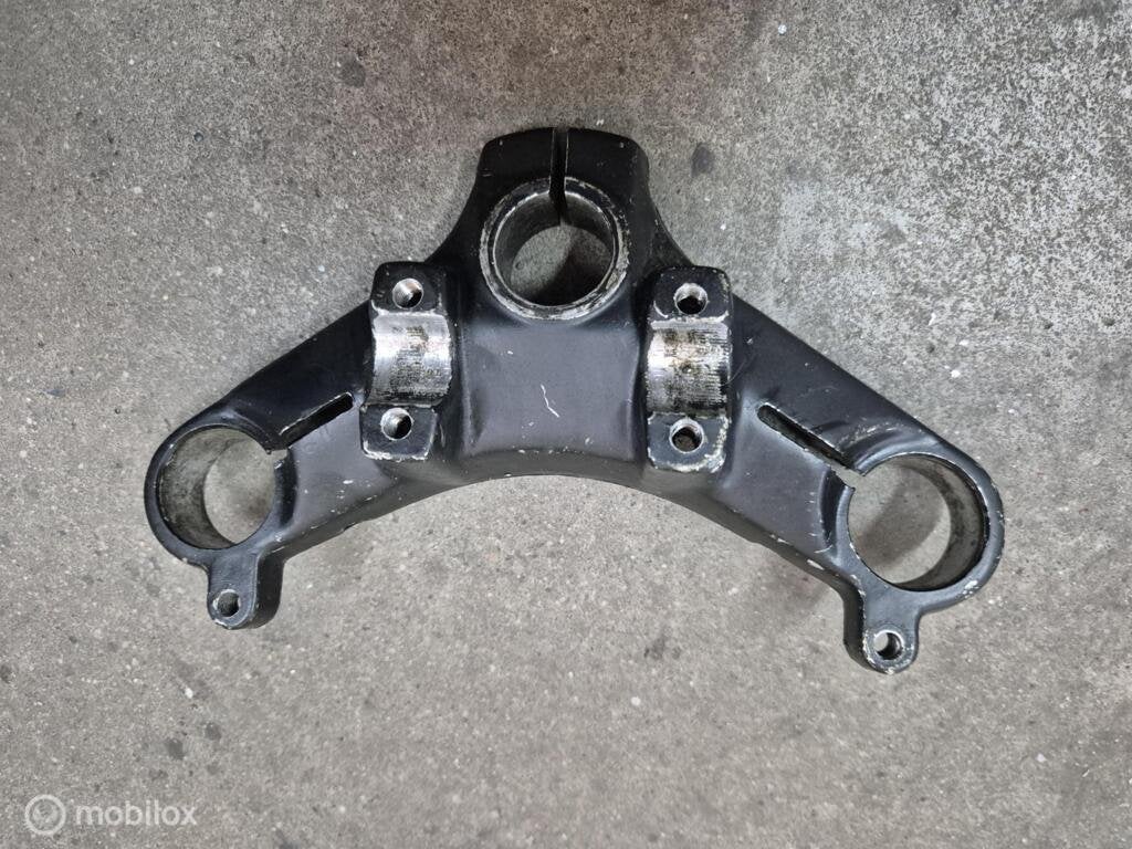 Voorvorkkroonplaat kroonplaat Moto Guzzi 850 T3 17493100, Enlèvement ou Envoi, Factorystore.service@ducati.com, Via Antonio Cavalieri Ducati, 74/5, 74/6, 40132 Bologna BO