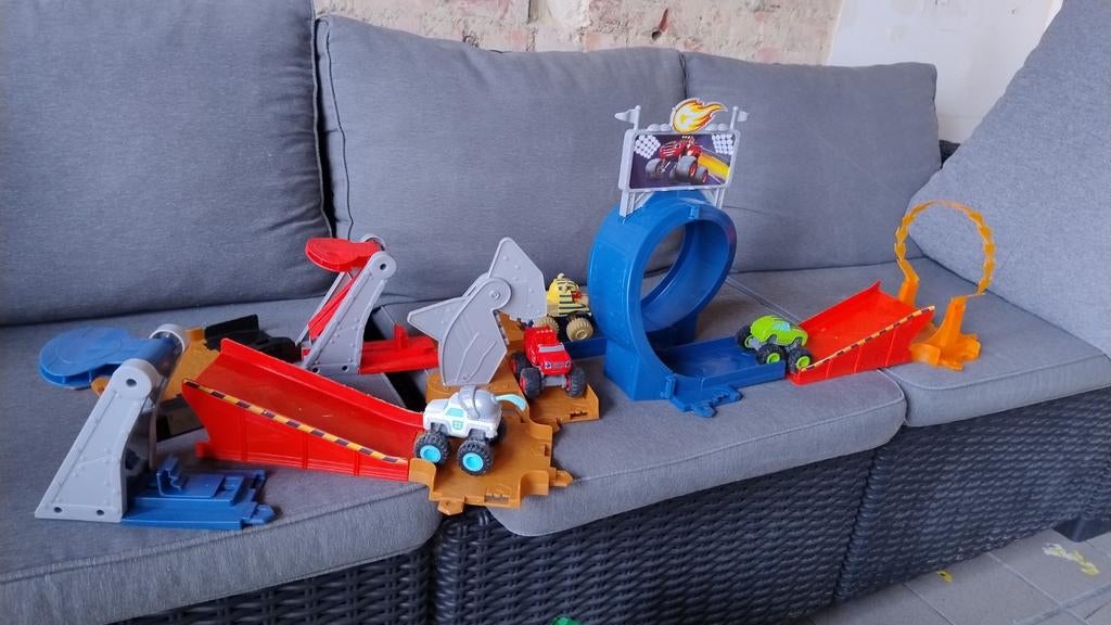 Grote Blaze and the Monster Machines speelset – loop + ramps, Kinderen en Baby's, Ophalen