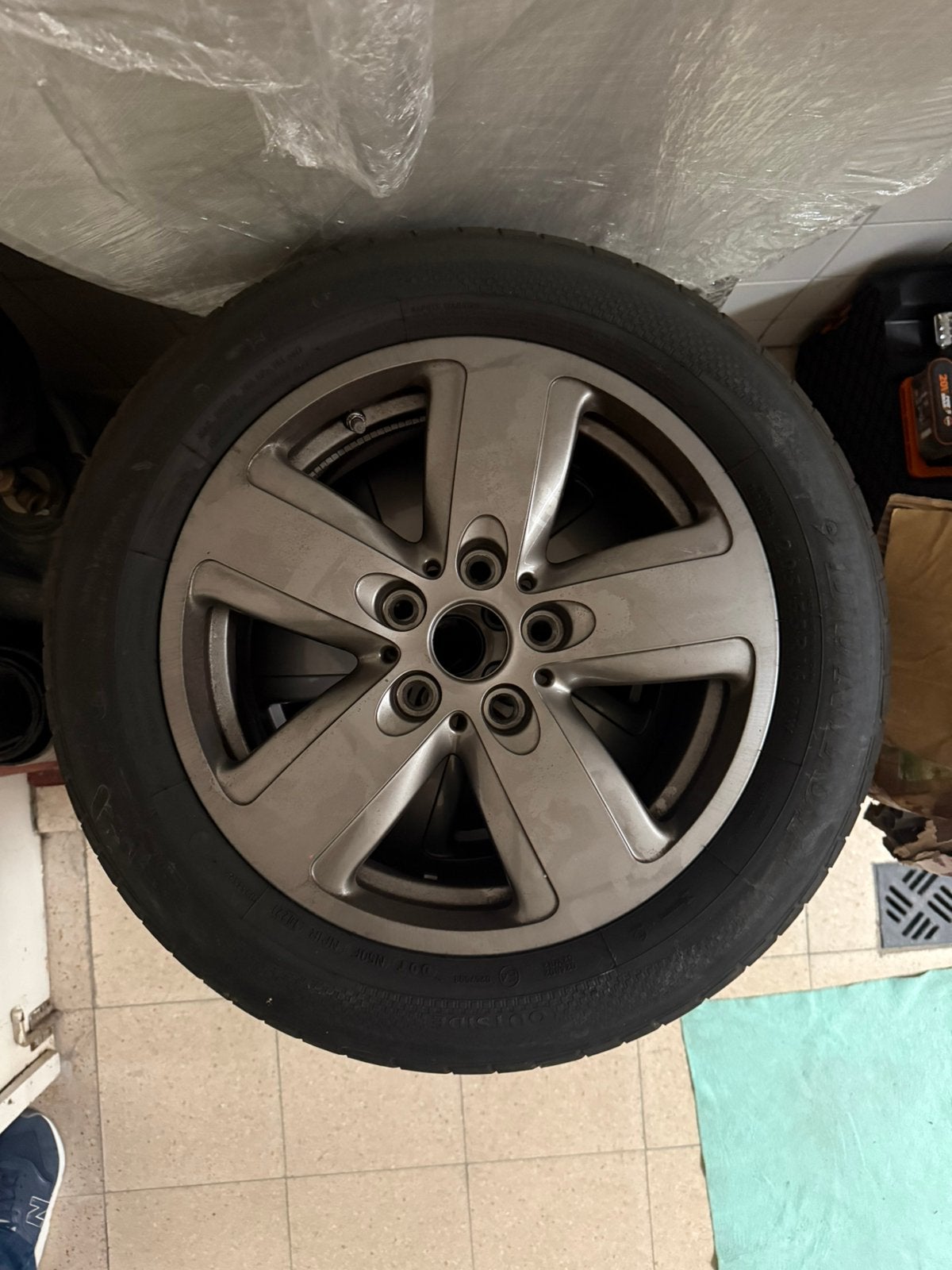 Titre : 4 jantes BMW 16 pouces en aluminium avec pneus hiver, Pneus hiver, 16 pouces, Enlèvement, Jante(s)