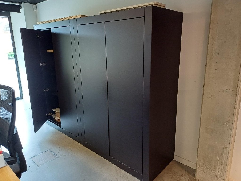 2 armoires personnalisées noires, Maison & Meubles, Enlèvement, Comme neuf