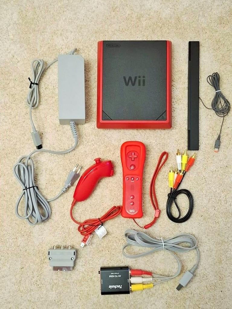 Nintendo Wii Mini + 5 jeux Nintendo Wii Mini, Enlèvement, Comme neuf, Avec 2 manettes, Avec jeux
