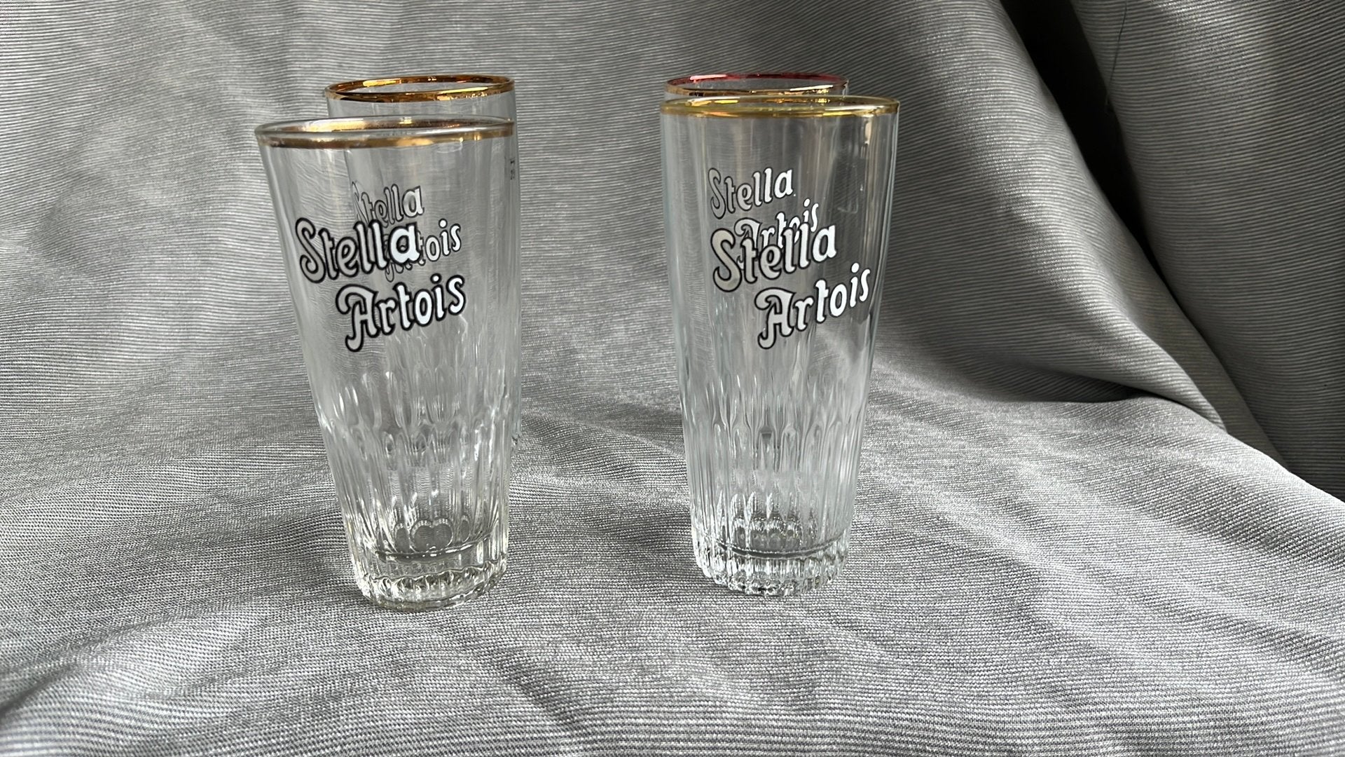 4 stella glazen met goede rand, Verzamelen, Ophalen of Verzenden, Zo goed als nieuw, Bierglas