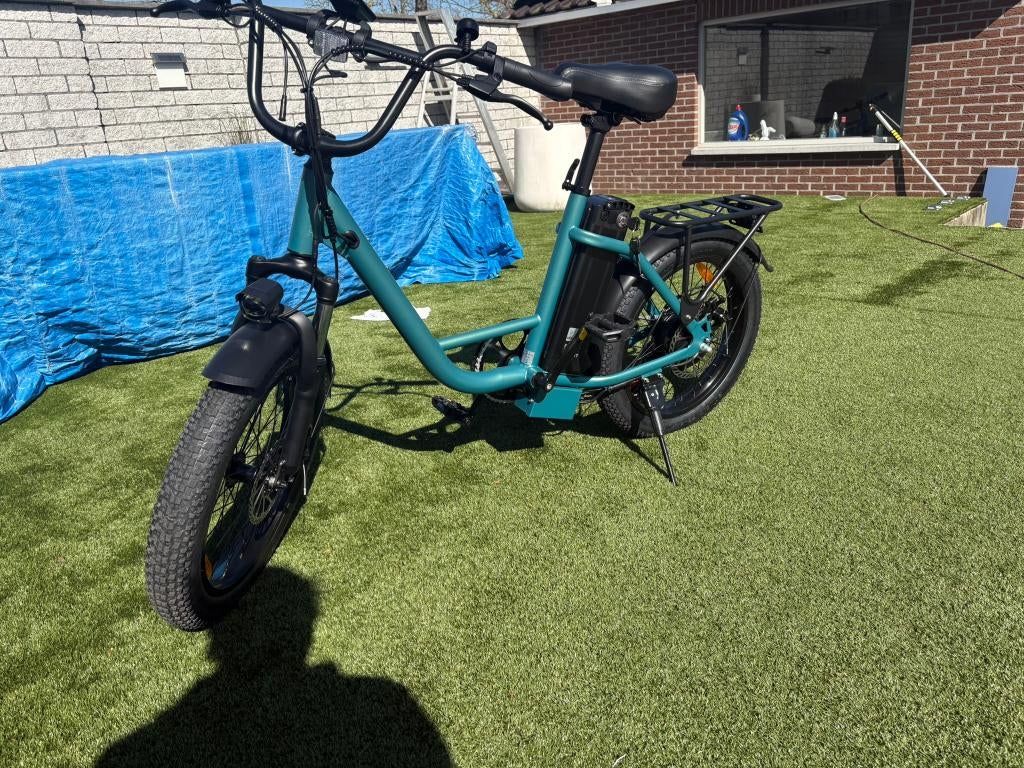 E-bike 250W, Fietsen en Brommers, Elektrische fietsen, Overige merken, Nieuw, Ophalen of Verzenden, 51 tot 55 cm