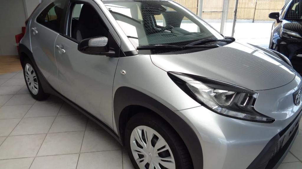 Toyota Aygo X PLAY +COMFORT PACK (bj 2023), 4 zetels, Stof, Gebruikt, Euro 6