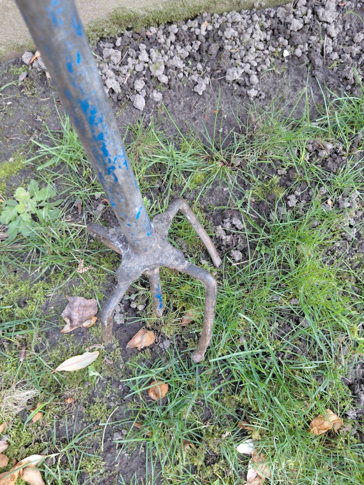 Tuin draai klauw, Ophalen
