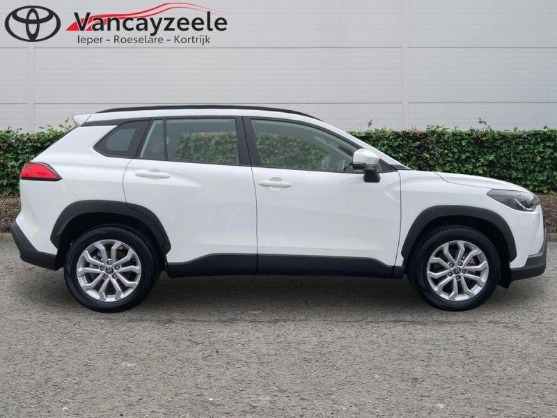Toyota Corolla Cross Style+cam+gps+sens V+A, Autos, Achat, Euro 6, Cruise Control, Noir