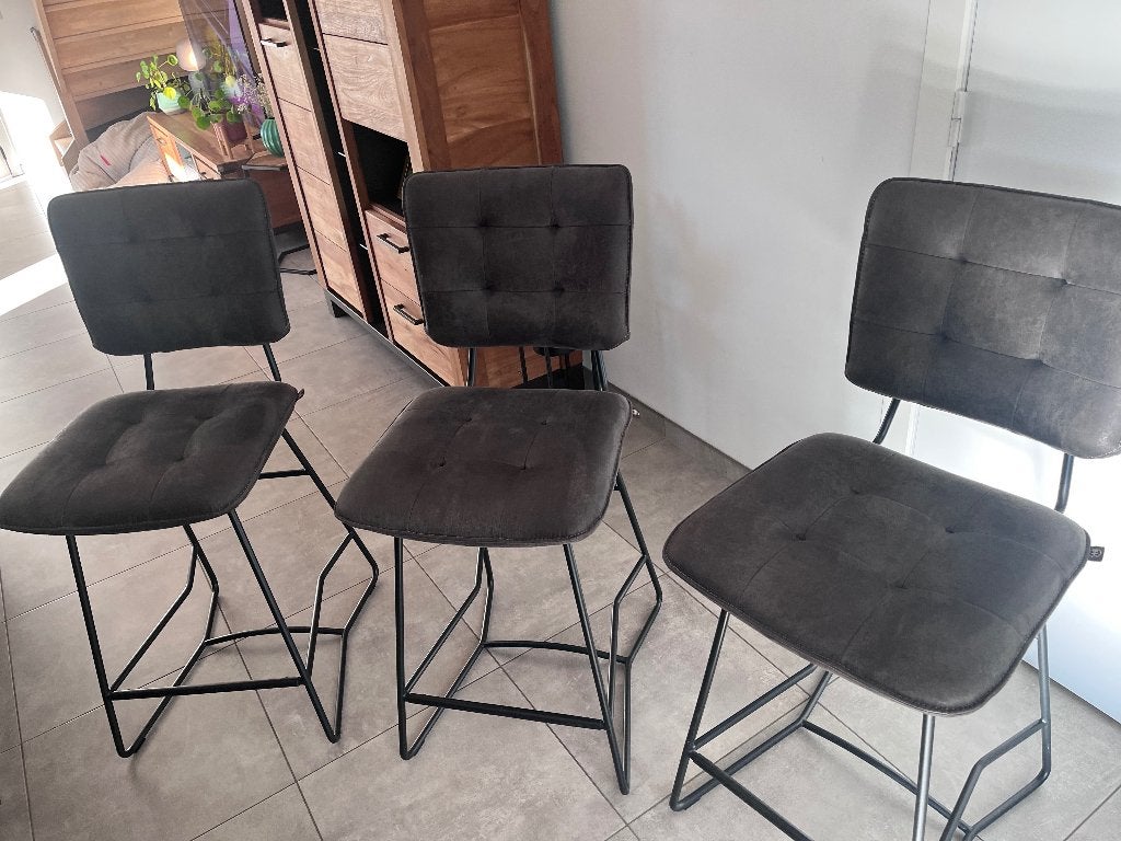 Hoge stoelen Henders & Hazel, Ophalen, Drie, Zo goed als nieuw, Metaal
