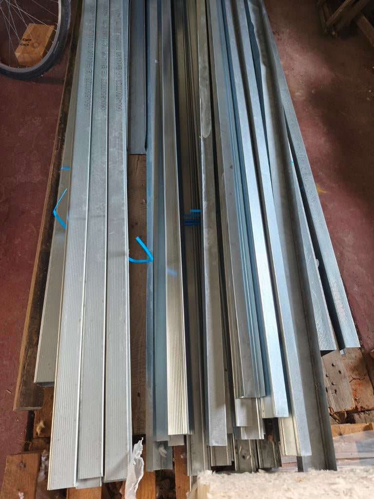 Profielen (+-35 stuks), Ophalen, Nieuw