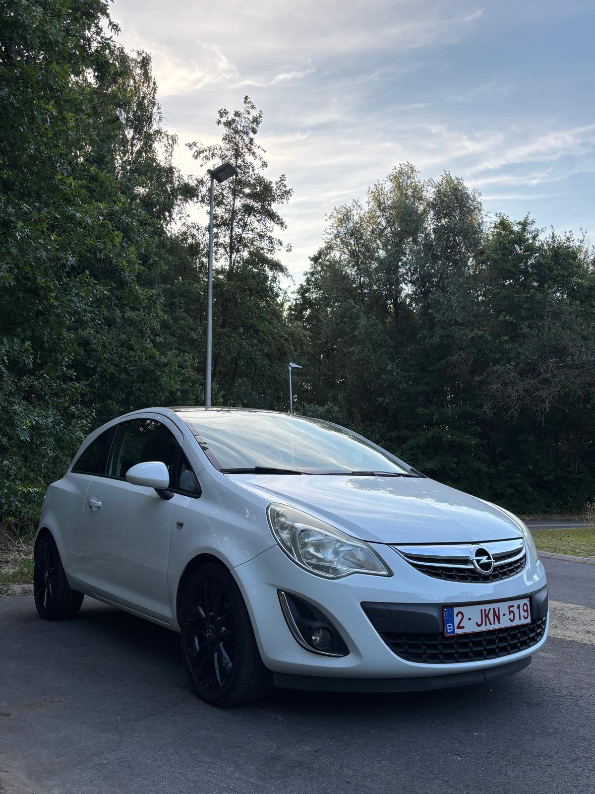 Te koop opel corsa 1.2 bezine ecoflex, Auto's, Voorwielaandrijving, Euro 5, Stof, 4 cilinders