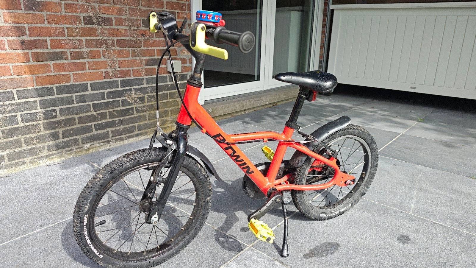 Btwin Racing 900 rode kinderfiets alu frame 16inch 4-6j, Ophalen, 16 tot 20 inch, Velgrem, Zo goed als nieuw