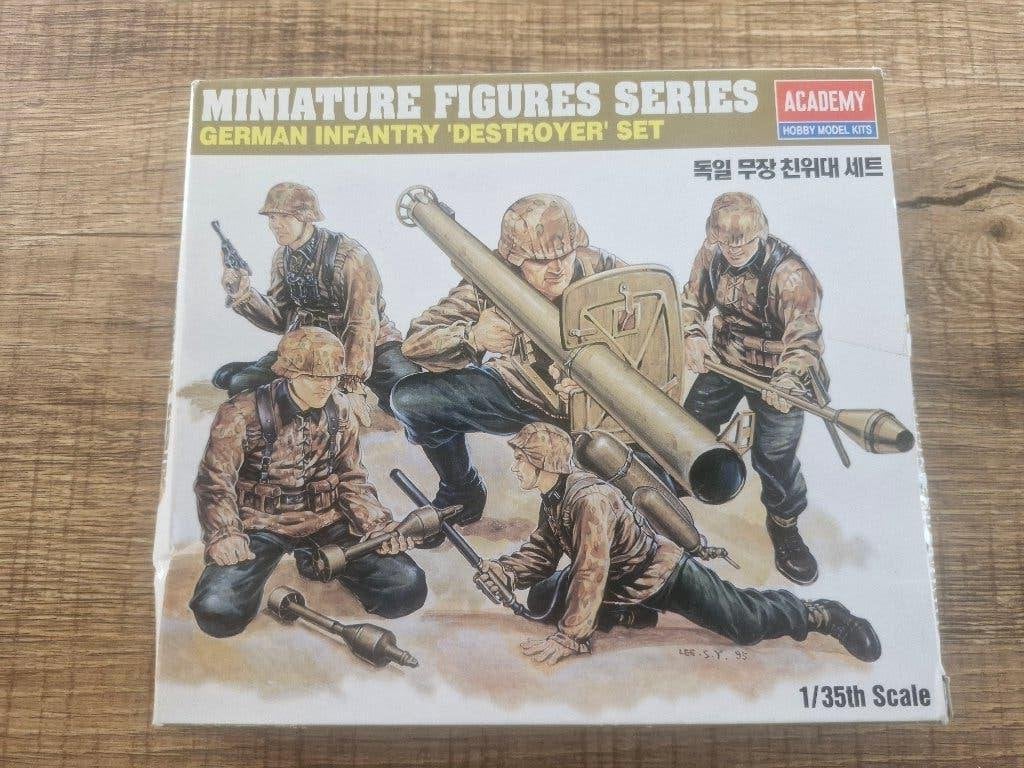 Academy 1/35 German Infantry Destroyer Set, Enlèvement ou Envoi, Neuf, 1:35 à 1:50, Personnage ou Figurines