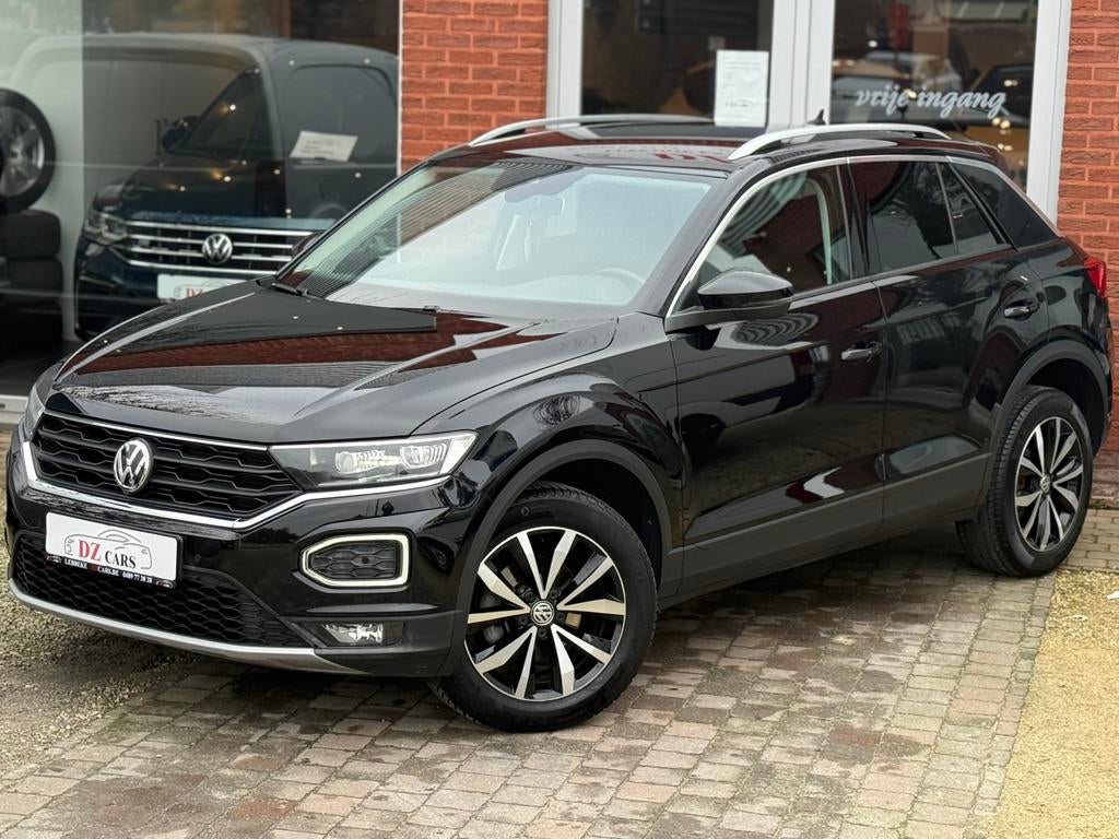 VOLKSWAGEN T-ROC STYLE 1.0TSI 116PK |NAVI | ACC | LED |, Voorwielaandrijving, USB, Stof, https://public.car-pass.be/vhr/97d63f43-e77a-4519-a47c-3f10fc0091f9
