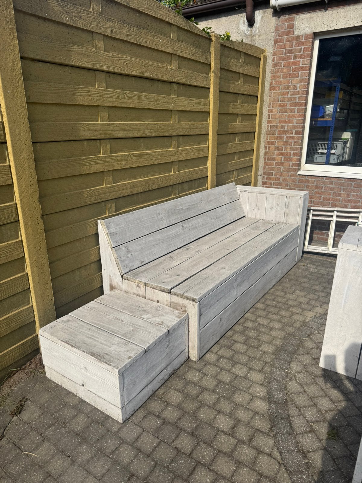 Lounge set met tafel, Ophalen, Zo goed als nieuw
