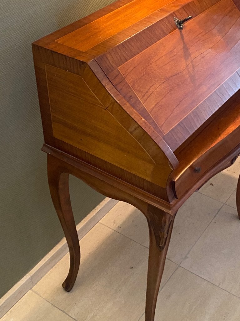 Kleine mooie elegante  dames secretaire, Ophalen
