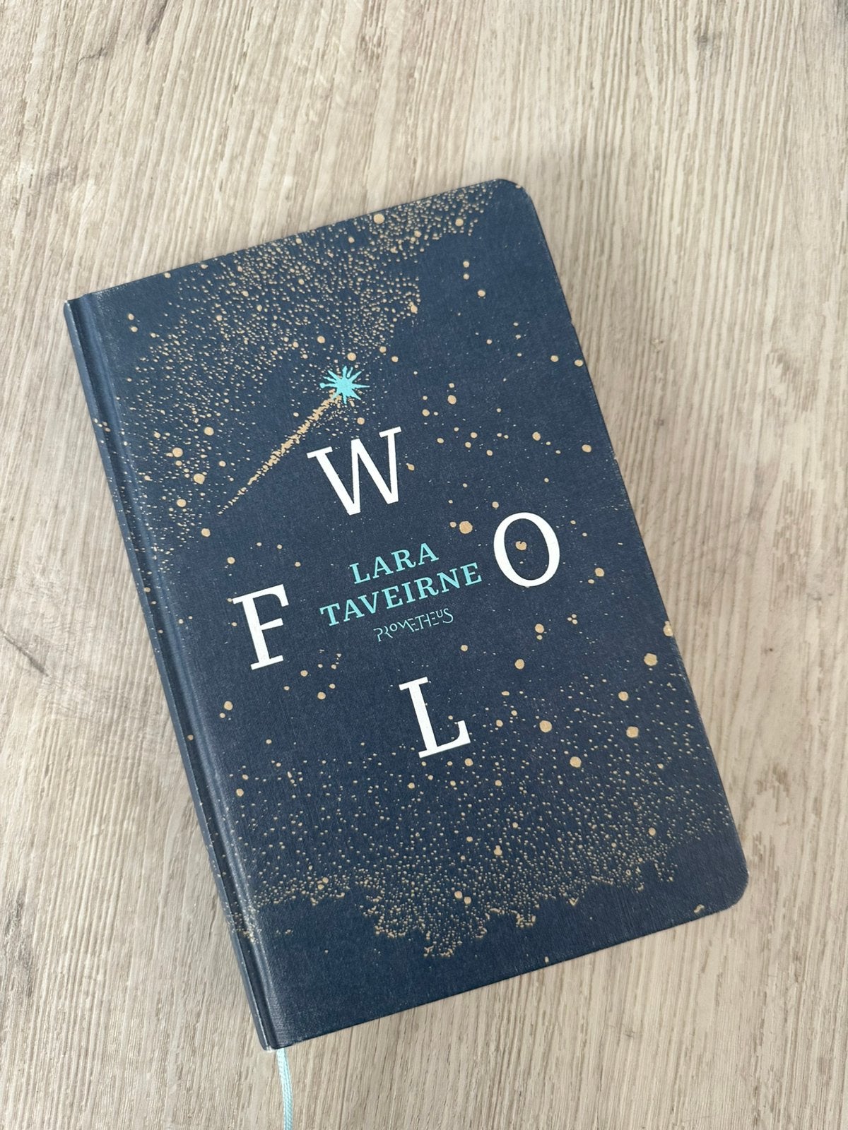 Wolf - Lara Taveirne, Boeken, Verzenden, Zo goed als nieuw