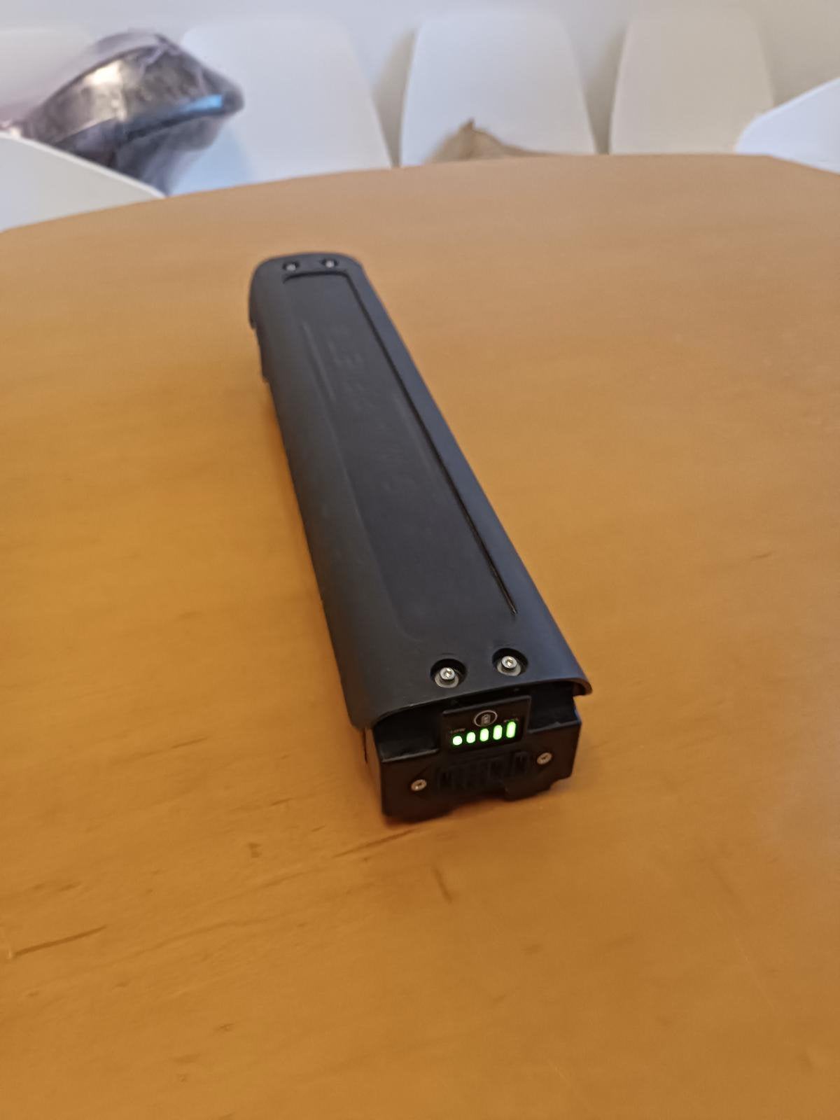 Fietsbatterij, Fietsen en Brommers, Fietsaccessoires | Fietsaccu's, Ophalen, Zo goed als nieuw