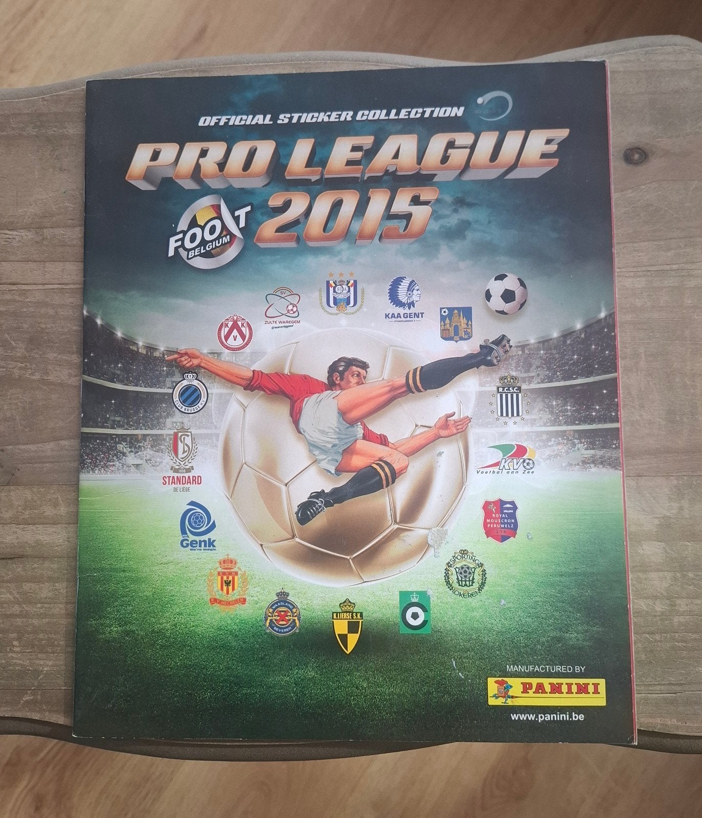 Panini album presque complet football belge 2015 manque 3, Enlèvement ou Envoi