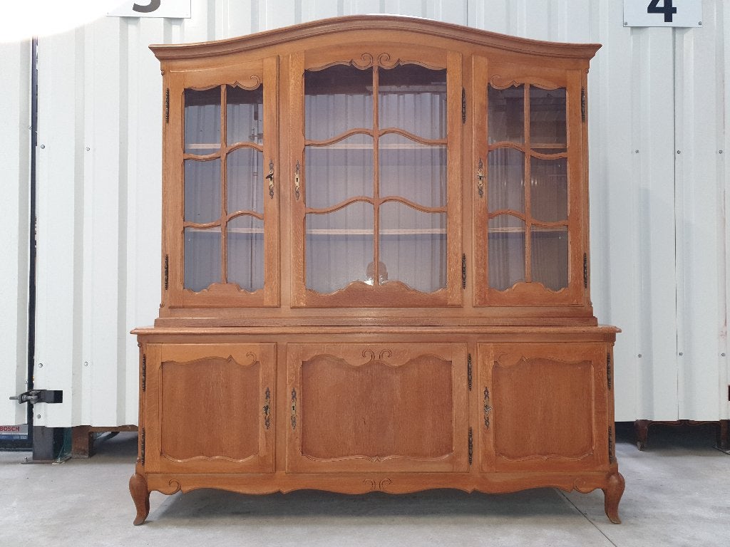 Louis XV Stijl vitrinekast. Het kan geleverd worden., Ophalen, Gebruikt, Eikenhout