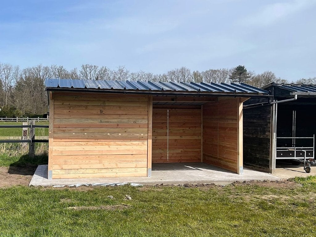 Douglas Schuilhok 3x6m met voorwand links (Zelfbouwpakket), Stalling, 2 of 3 paarden of pony's