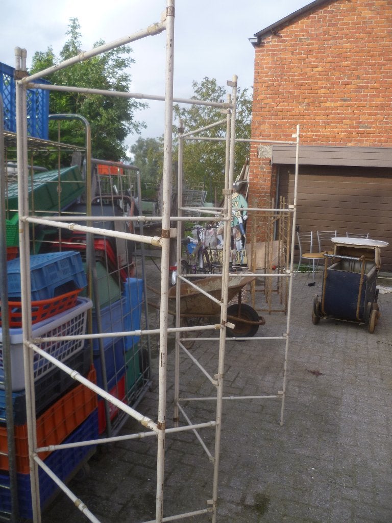 2 METALEN OUDE WINKEL REKKEN, Ophalen