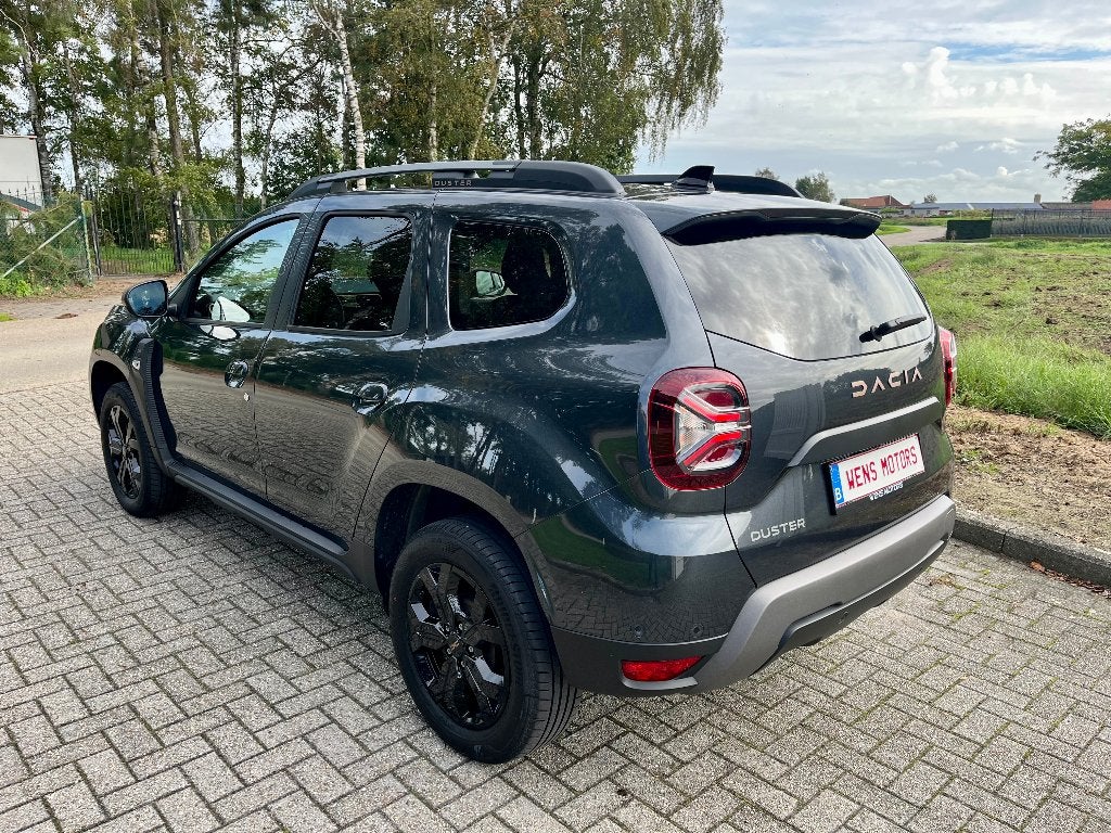 Dacia Duster 1.3TCe Automaat 150Pk 2024 7500Km Led/Navi/Usb, Auto's, Dealer onderhouden, Euro 6, Duster, 5 zetels