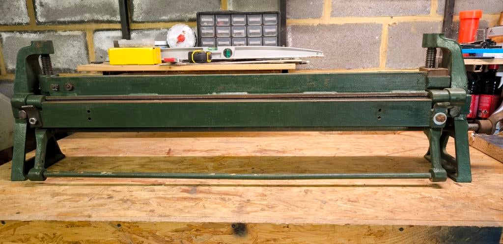 Plieuse a tôle, Enlèvement