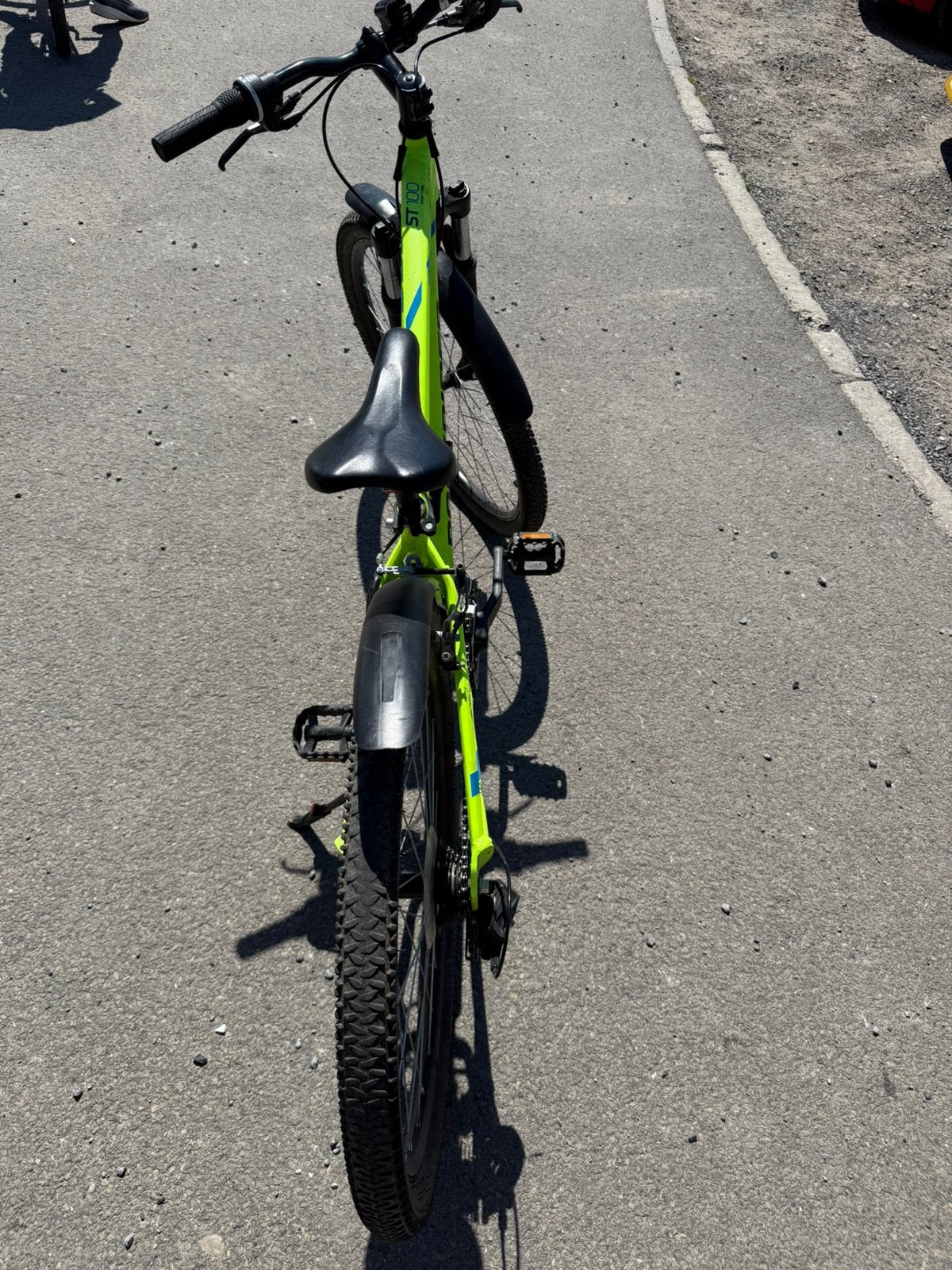 VTT Rockrider ST100, Vélos & Vélomoteurs, Vitesses, Frein sur jante, 26 pouces ou plus, Comme neuf