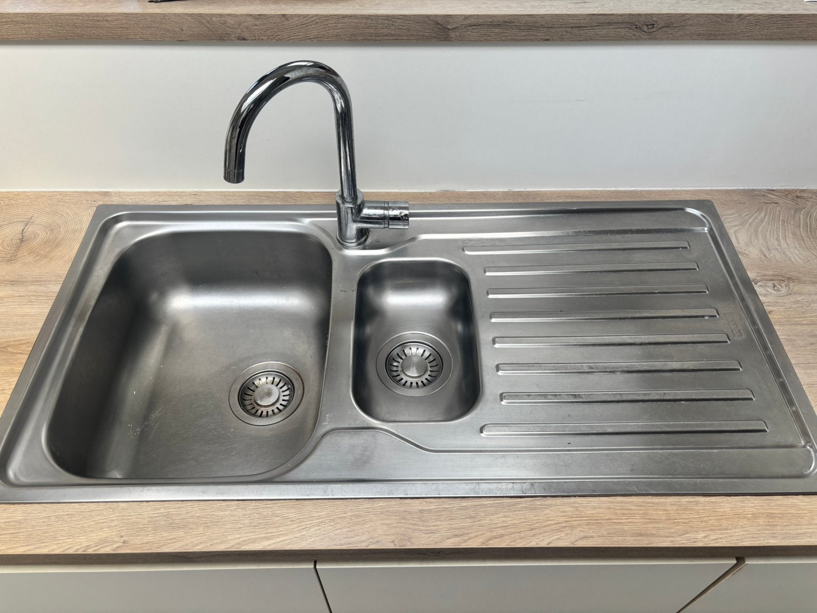 Spoelbak en kraan, Huis en Inrichting, Ophalen, Gebruikt, 25 tot 50 cm, 100 tot 150 cm