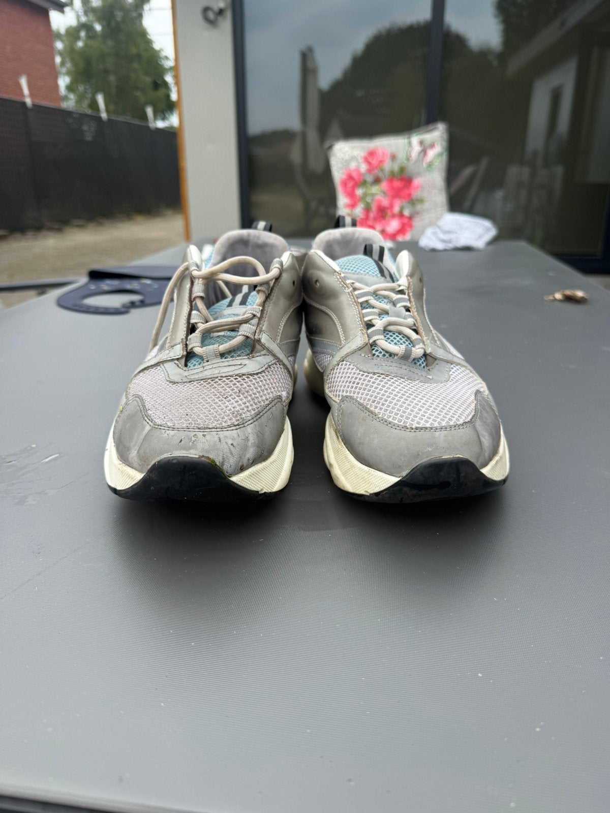 B22 maat 43 de zwarte strepen gaan er vanaf met product, Kleding | Heren, Schoenen, Ophalen, Blauw, Zo goed als nieuw, Sneakers