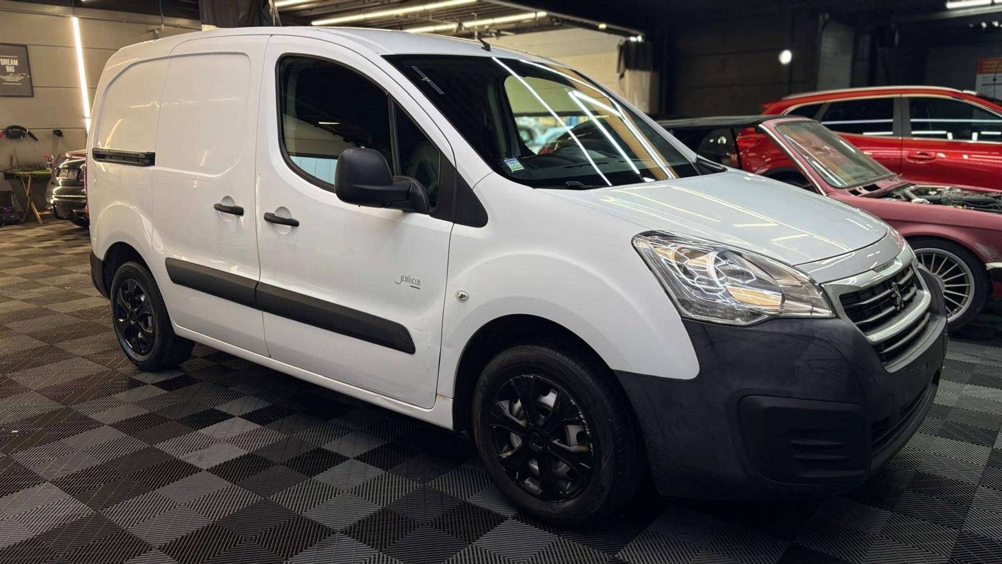 Peugeot Partner 1.6 Hdi bj. 2016 Euro 6, Auto's, Peugeot, Gebruikt, 4 cilinders, Wit, Bedrijf