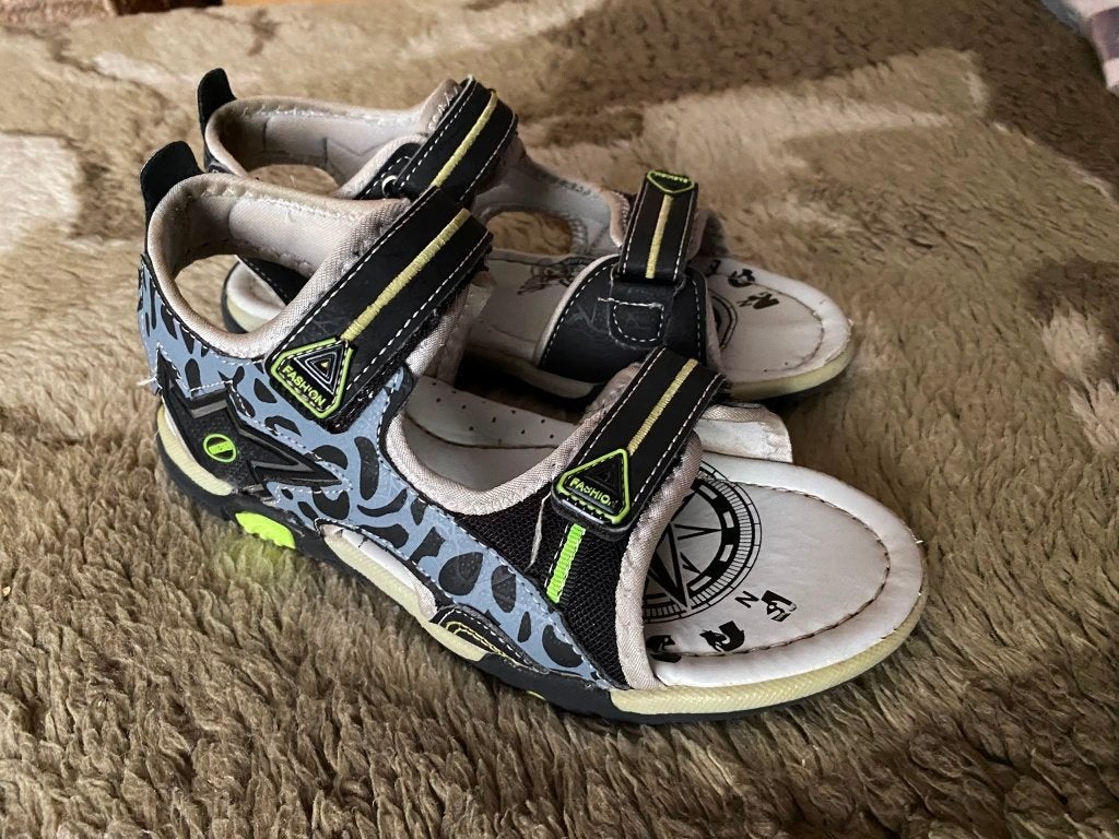 Sandales pour garçons pointure 37, Enfants & Bébés, Garçon, Enlèvement ou Envoi, Comme neuf, Autres types