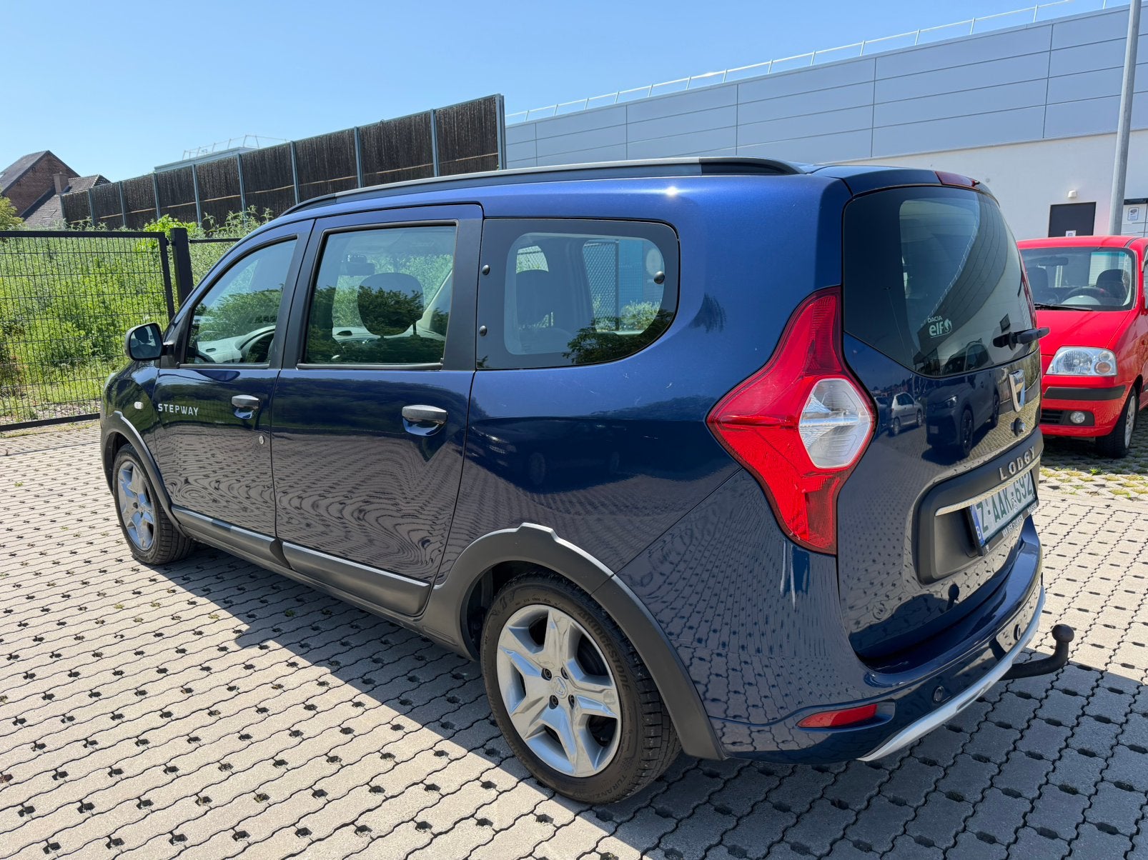 Dacia logan 1.2 benzine 110 pk 2018, Auto's, Euro 6, 5 deurs, Te koop, Lodgy