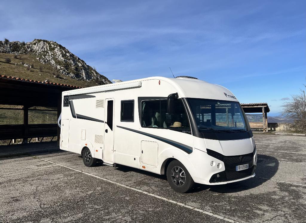 Itineo SB740 Fiat Ducato, Caravans en Kamperen, Mobilhomes, Integraal, Koelkast, 7 tot 12 maanden geleden, Particulier