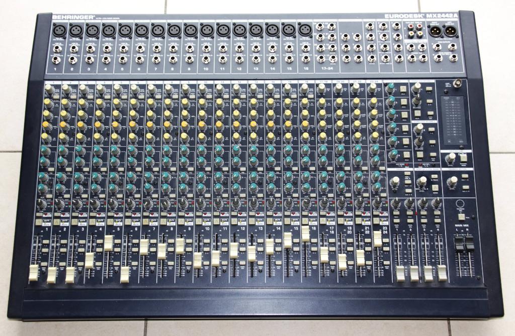 Behringer Eurodesk MX2442A Mengpaneel - Studio Mixer, Enlèvement, Utilisé, 10 à 20 canaux