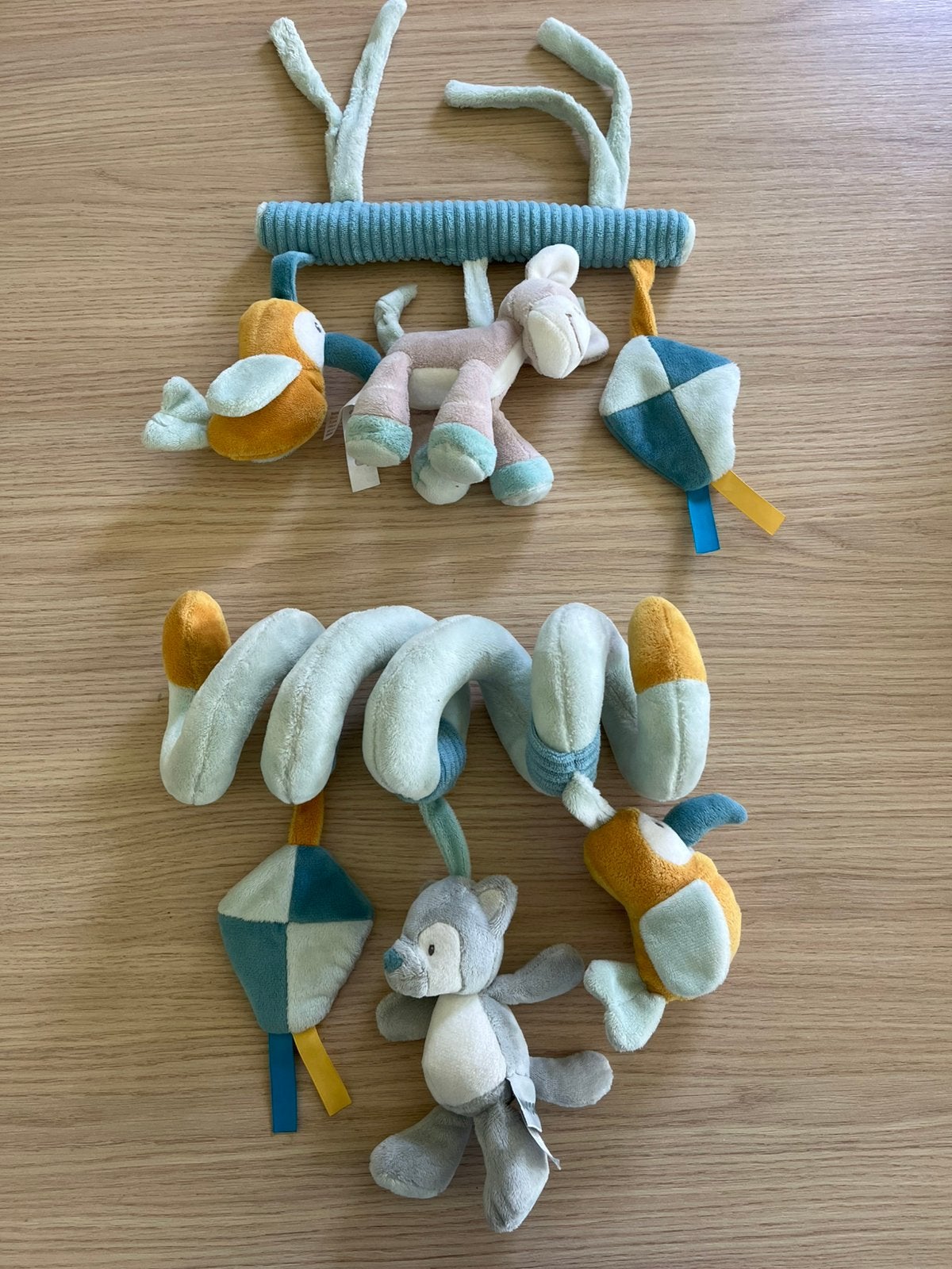 Nattou activiteiten speelgoed / spiraal en buggyspeeltje, Ophalen of Verzenden, Zo goed als nieuw