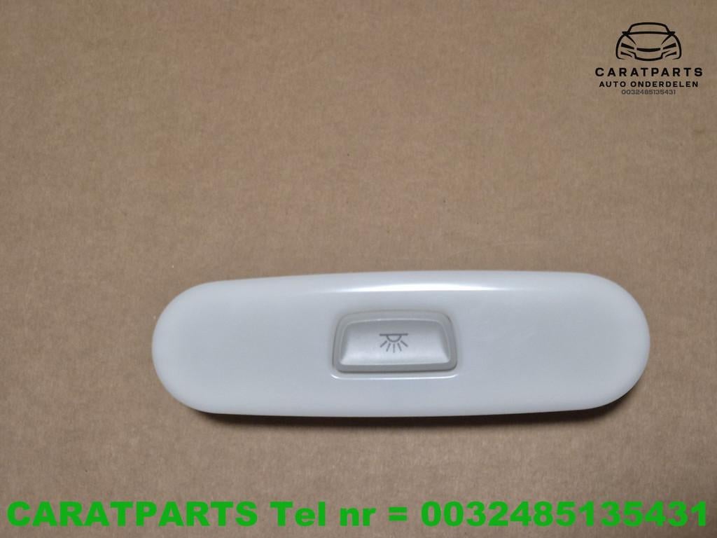 8T0947111 Lampe de lecture Audi A5 clairage int rieur A4 A5, Autos : Pièces & Accessoires, AUDI AG, Auto-Union-Strasse 1
85045  Ingolstadt, DE
