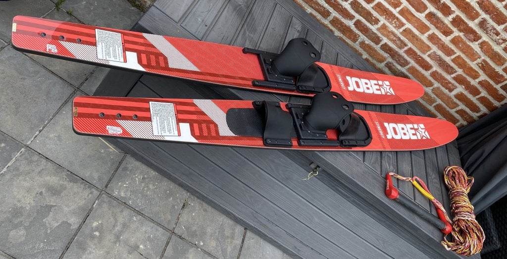 Waterski's jobe met zwemvest en sleeplijn, Watersport en Boten, Waterski's, Ophalen, Waterski's, 160 cm of meer, Zo goed als nieuw