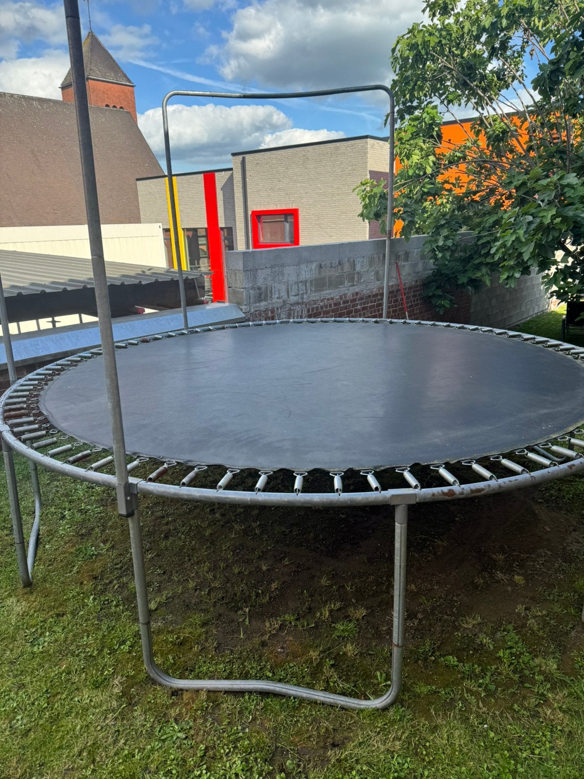 Trampoline, Enlèvement, Utilisé