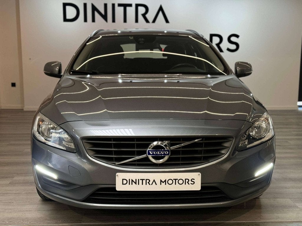 Volvo V60 2.0 D2 Momentum - Navi/Cruise/*Topstaat!, Achat, Euro 6, Entreprise, Boîte manuelle
