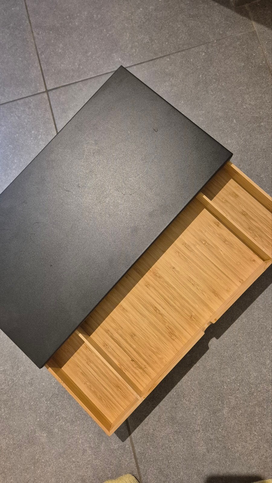 Monitor stand - IKEA ELLOVEN, Computers en Software, Ophalen, Zo goed als nieuw, Ikea
