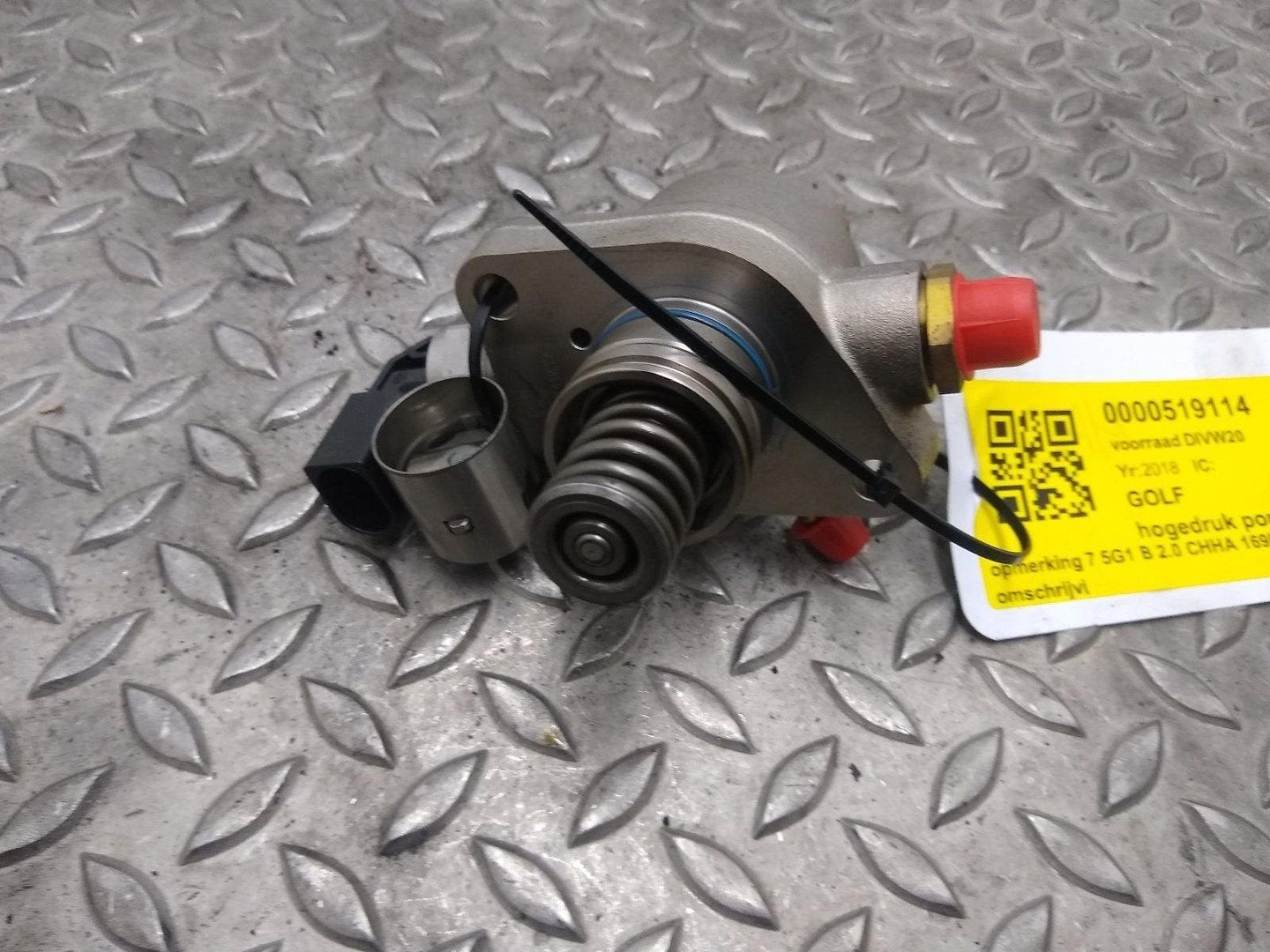 VOLKSWAGEN GOLF BRANDSTOF POMP VOOR DE INJECTOR 2018, Ophalen of Verzenden, Gebruikt, Stiba lid