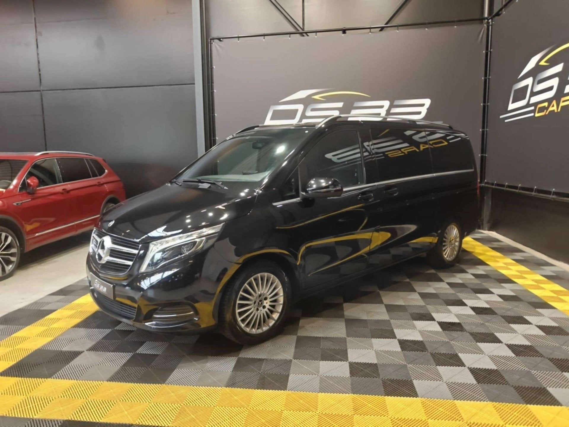 Mercedes-Benz V 250 d Avantgarde 5-zit /Elecdeuren/LED/Warm+, Automaat, Gebruikt, 4 cilinders, Zwart