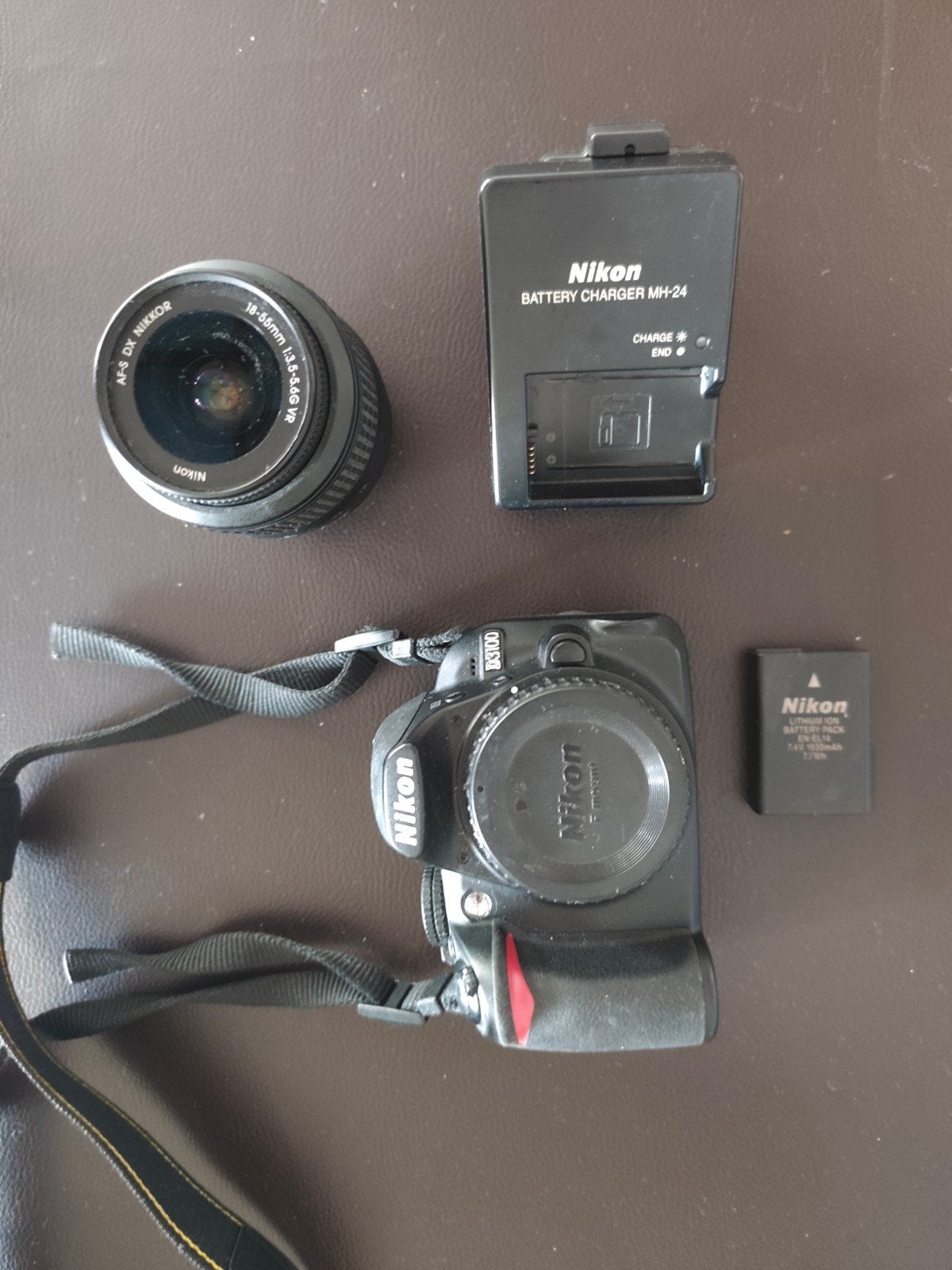 Titre : Appareil photo Réflex Nikon D3100, Enlèvement ou Envoi, Stabilisation d'image, Comme neuf, Nikon