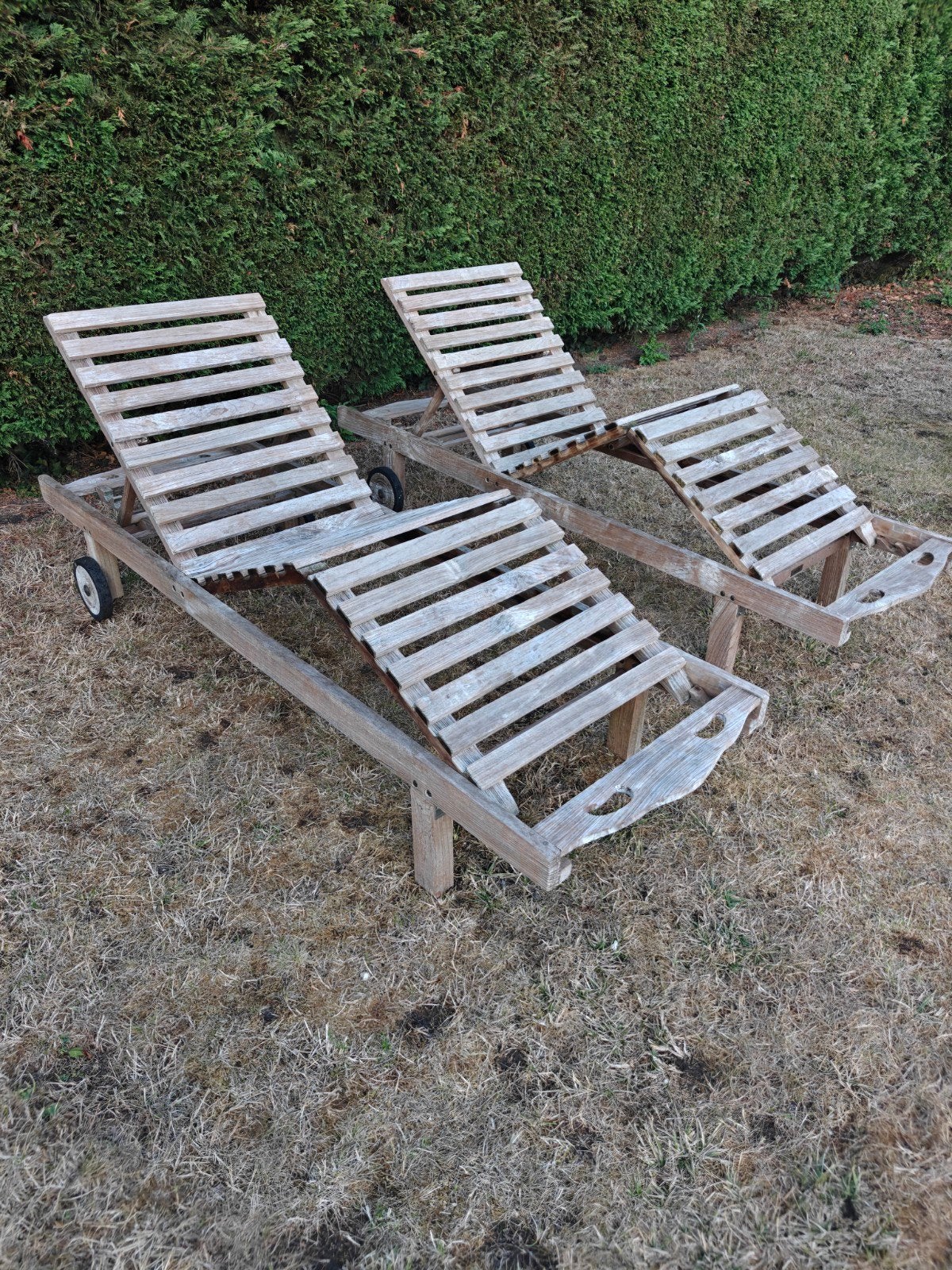 Bristol teakstoelen set, Enlèvement