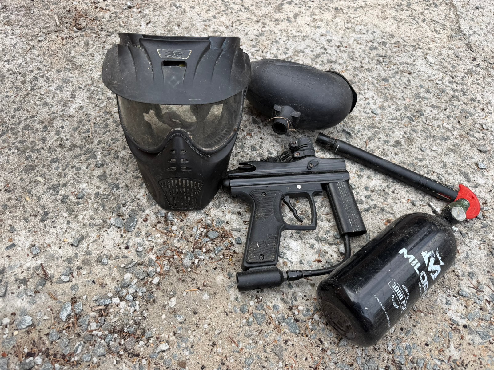 Lanceur de paintball et masque, Enlèvement, Utilisé