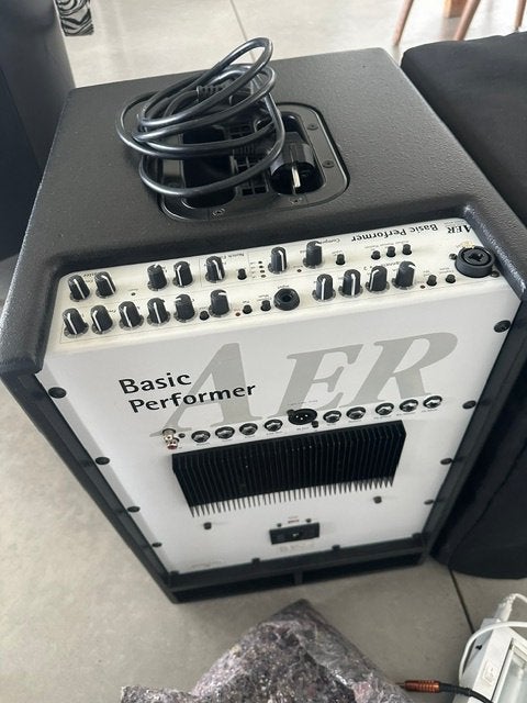 AER Basic Performer, High End versterker bas, keyboard, .., Ophalen, Zo goed als nieuw, Minder dan 500 watt, Keyboardversterker