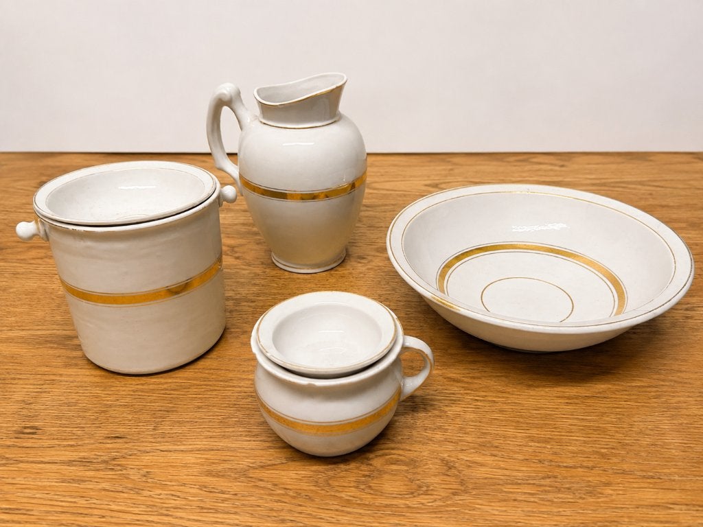 Oude witte en gouden badkamerset - 6 stuks, Antiek en Kunst, Ophalen