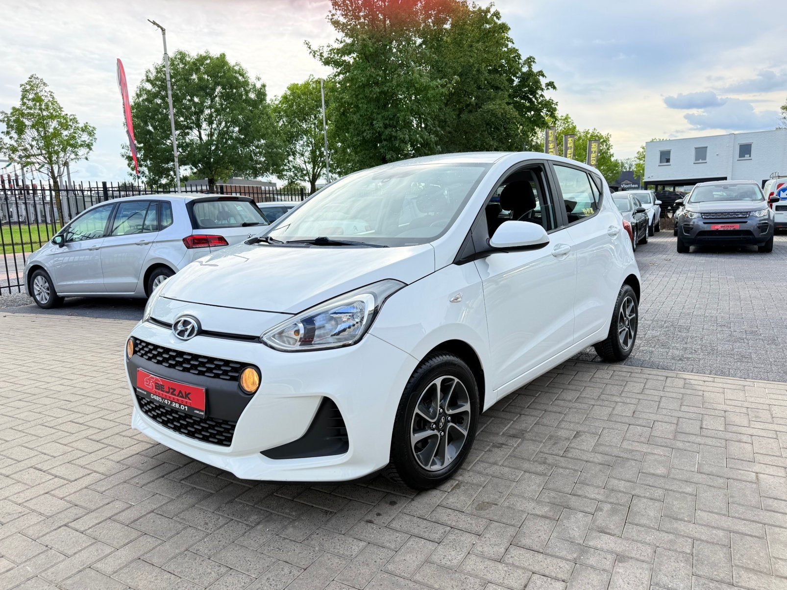 Hyundai i10 1.0i - Navi - Cruise control - 1j Garantie, Euro 6, Bedrijf, I10, Stadsauto