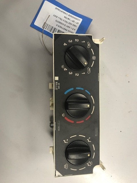 BEDIENINGSPANEEL VERWARMING Partner Combispace (030807D), Gebruikt, Peugeot